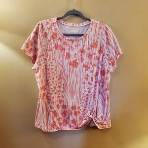 Belle Kim Gravel Short Sleeve Printed T-Shirt with Twist